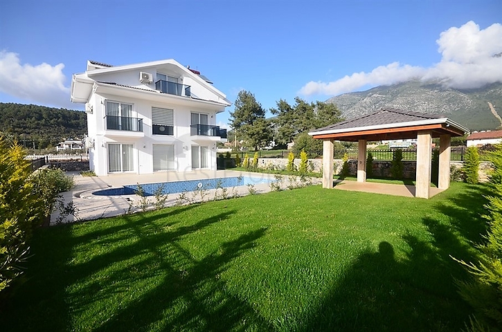 Трехэтажная вилла в районе Оваджик, Фетхие