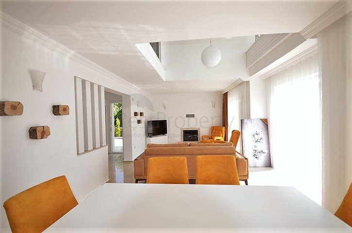 Трехэтажная вилла в районе Оваджик, Фетхие