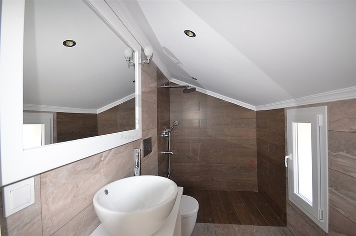 Трехэтажная вилла в районе Оваджик, Фетхие