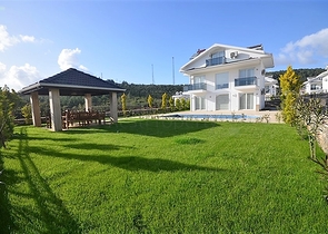 Трехэтажная вилла в районе Оваджик, Фетхие