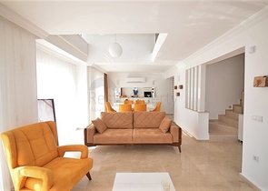 Трехэтажная вилла в районе Оваджик, Фетхие