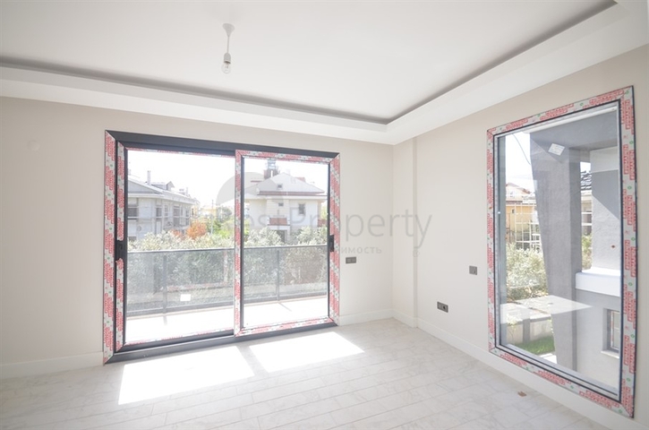 Новая трехэтажная вилла в центре Фетхие