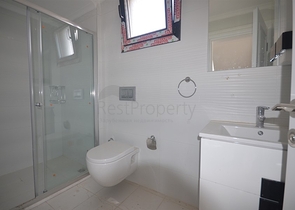 Новая трехэтажная вилла в центре Фетхие