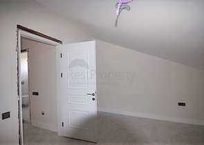 Новая трехэтажная вилла в центре Фетхие