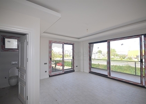 Новая трехэтажная вилла в центре Фетхие