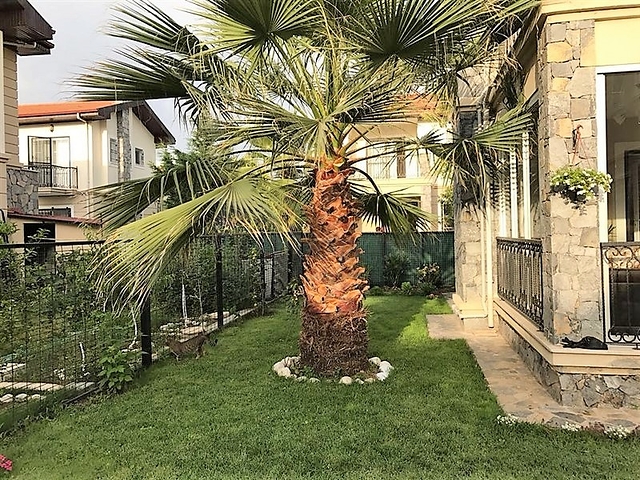 Двухэтажная меблированная вилла в Чалыш, Фетхие