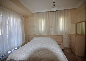 Двухэтажная меблированная вилла в Чалыш, Фетхие