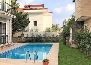 Двухэтажная меблированная вилла в Чалыш, Фетхие