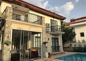 Двухэтажная меблированная вилла в Чалыш, Фетхие