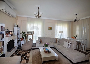 Двухэтажная меблированная вилла в Чалыш, Фетхие