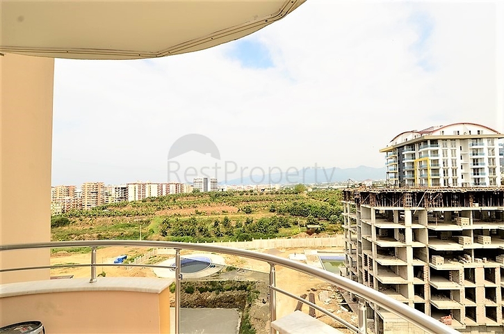 Трехкомнатные апартаменты в Махмутларе