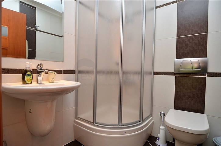 Трехкомнатные апартаменты в центре Алании на аренду