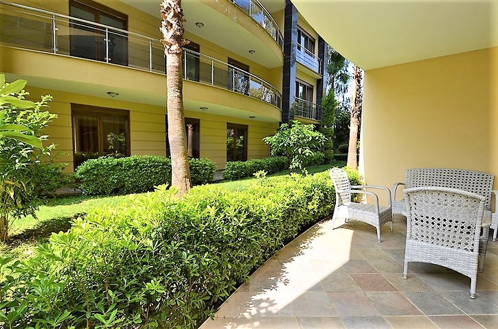 Трехкомнатные апартаменты в центре Алании на аренду