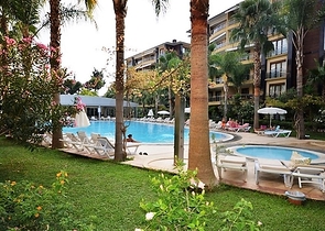 Трехкомнатные апартаменты в центре Алании на аренду