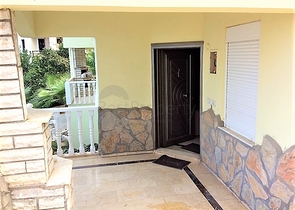 Двухэтажная вилла в районе Каргыджак