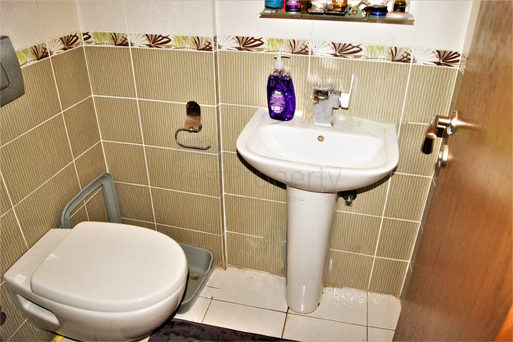 Пентхаус 2+1 с выходом в сад в комплексе 500 м до моря