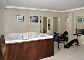 Пентхаус 2+1 с выходом в сад в комплексе 500 м до моря