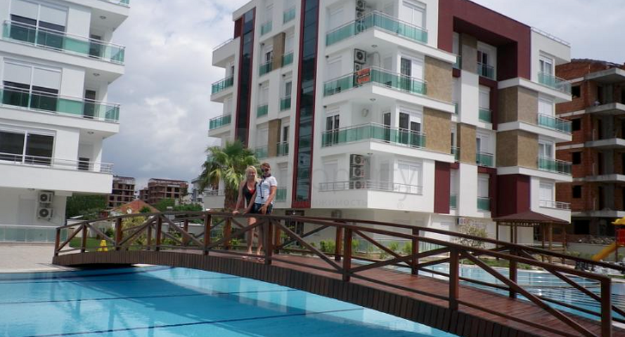 Квартира 1+1 с мебелью в комплексе в Коньяалты Анталья 