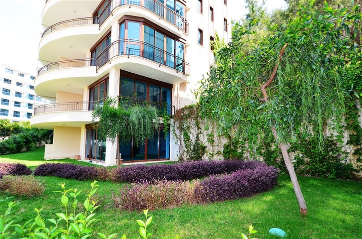 Апартаменты в современном комплексе Каргыджака