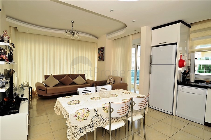 Просторные апартаменты в современном комплексе Махмутлара