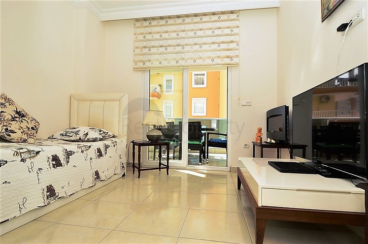 Просторные апартаменты в современном комплексе Махмутлара