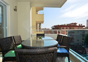 Просторные апартаменты в современном комплексе Махмутлара