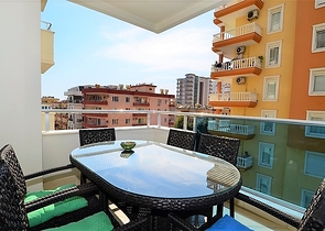 Просторные апартаменты в современном комплексе Махмутлара