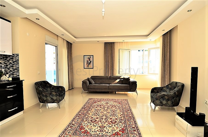 Просторные апартаменты в районе Тосмур