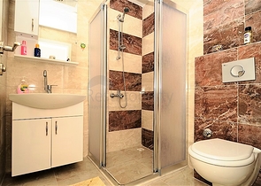 Просторные апартаменты в районе Тосмур