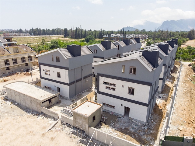 Виллы 5+1 с личным бассейном в Коньяалты Анталья