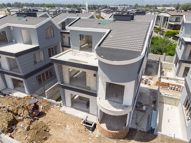 Виллы 5+1 с личным бассейном в Коньяалты Анталья