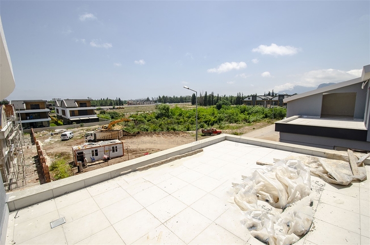 Виллы 5+1 с личным бассейном в Коньяалты Анталья