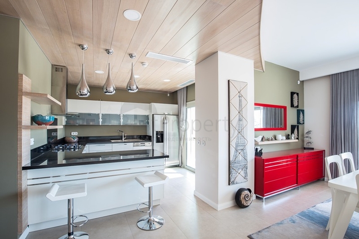 Люксовая вилла с видом на море в Бодруме