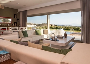 Люксовая вилла с видом на море в Бодруме