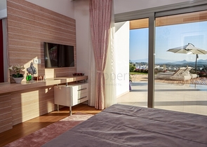 Люксовая вилла с видом на море в Бодруме