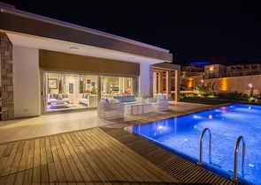 Люксовая вилла с видом на море в Бодруме