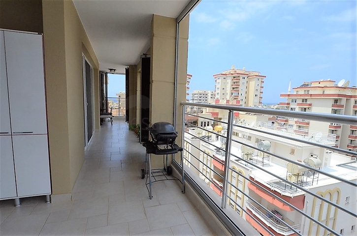 Квартира 2+1 с отдельной кухней в районе Махмутлар