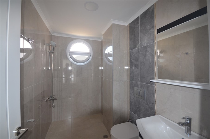 Трёхэтажная вилла в классическом стиле в Фетхие