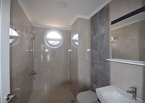 Трёхэтажная вилла в классическом стиле в Фетхие