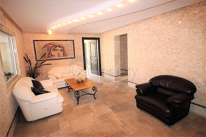 Просторная квартира в 2 минутах от моря