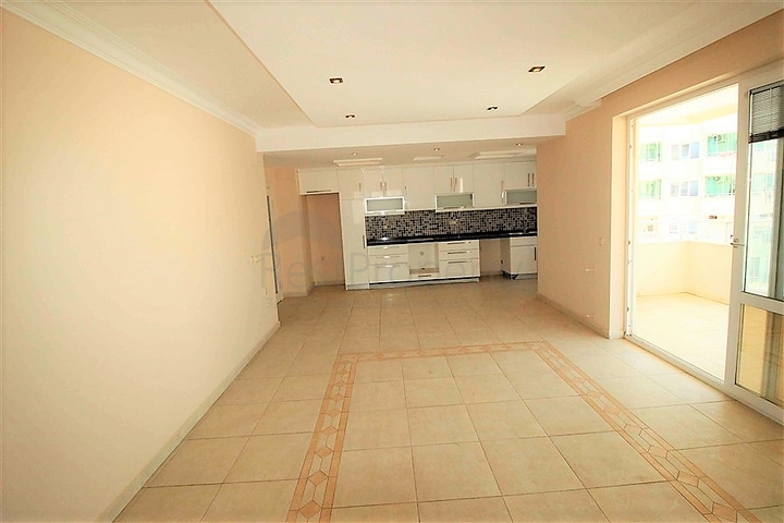 Просторная квартира в 2 минутах от моря