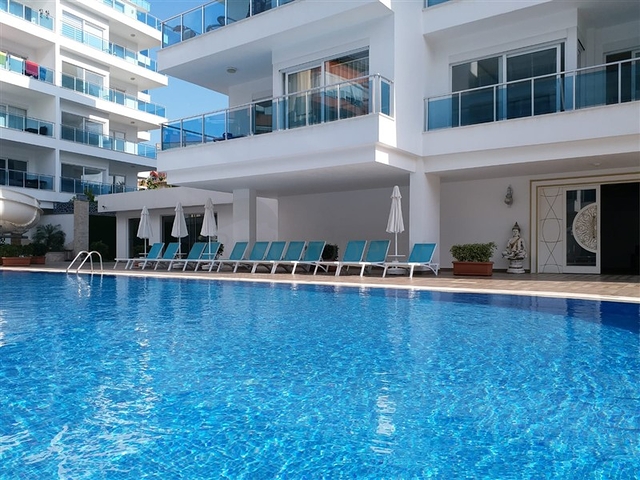 Квартира планировкой 1+1 рядом с песчаным пляжем