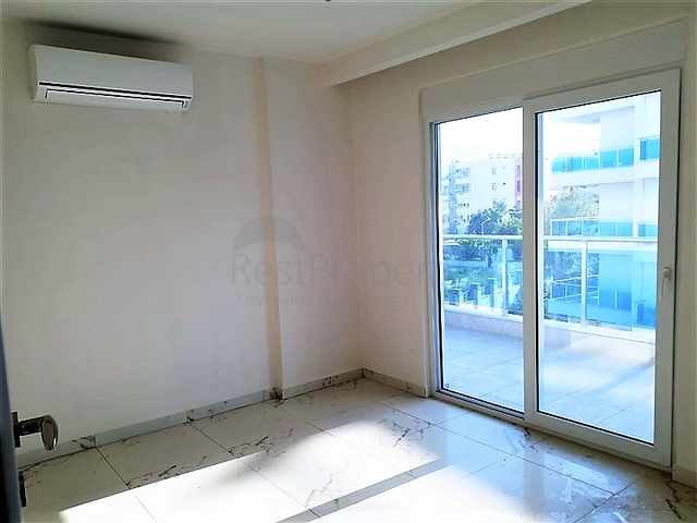 Квартира планировкой 1+1 рядом с песчаным пляжем