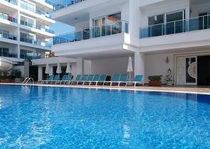 Квартира планировкой 1+1 рядом с песчаным пляжем