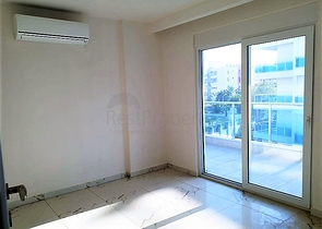 Квартира планировкой 1+1 рядом с песчаным пляжем