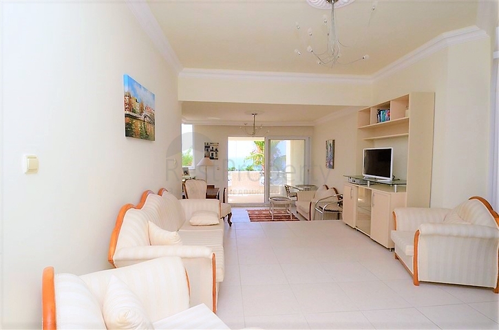 Квартира на первой линии с видом на лазурный берег