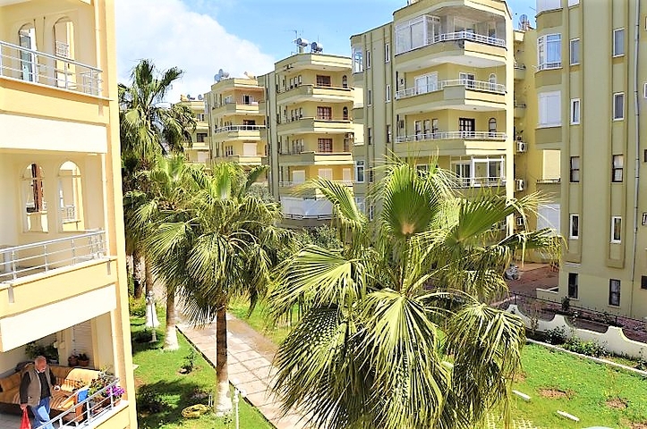 Квартира на первой линии с видом на лазурный берег