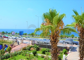 Квартира на первой линии с видом на лазурный берег