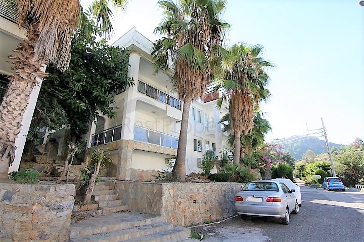 Меблированные апартаменты в туристической Аланье