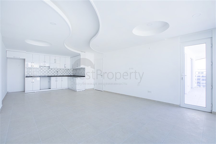 Новый комплекс у одного из лучших песчаных пляжей Алании